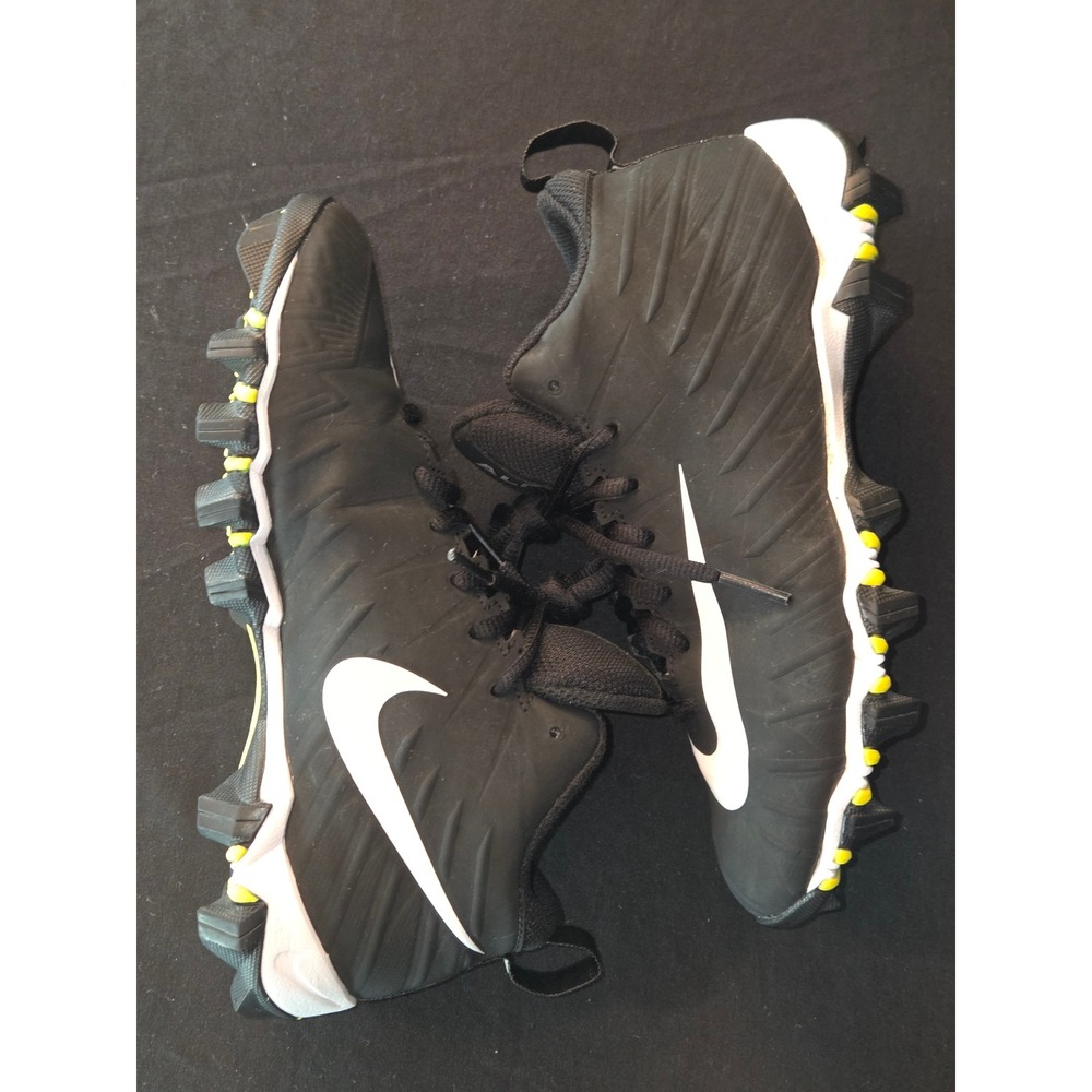 Nike Alpha Menace Shark 2 Football Cleats Black‎ White Youth Size 4Y